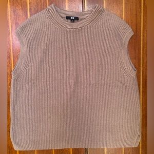 Uniqlo Knit Sweater Vest